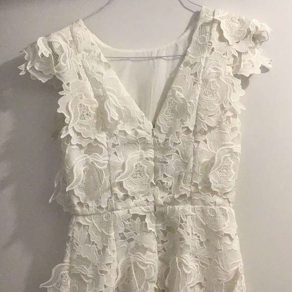 NEW WHITE SHORT WEDDING DRESS 3-D FLOWERS SZ S - Picture 7 of 12